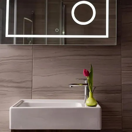 Chic 2-bed In Il-gzira アパート