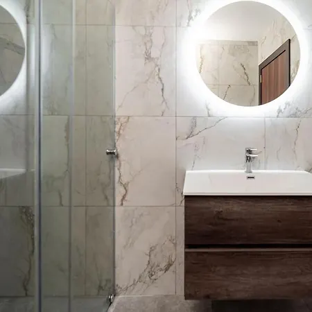 Apartmán Chic 2-bed In Il-gzira *