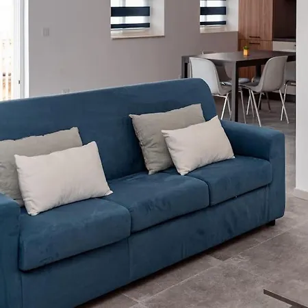Lägenhet Chic 2-bed In Il-gzira