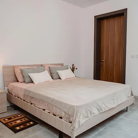 Lägenhet Chic 2-bed In Il-gzira *